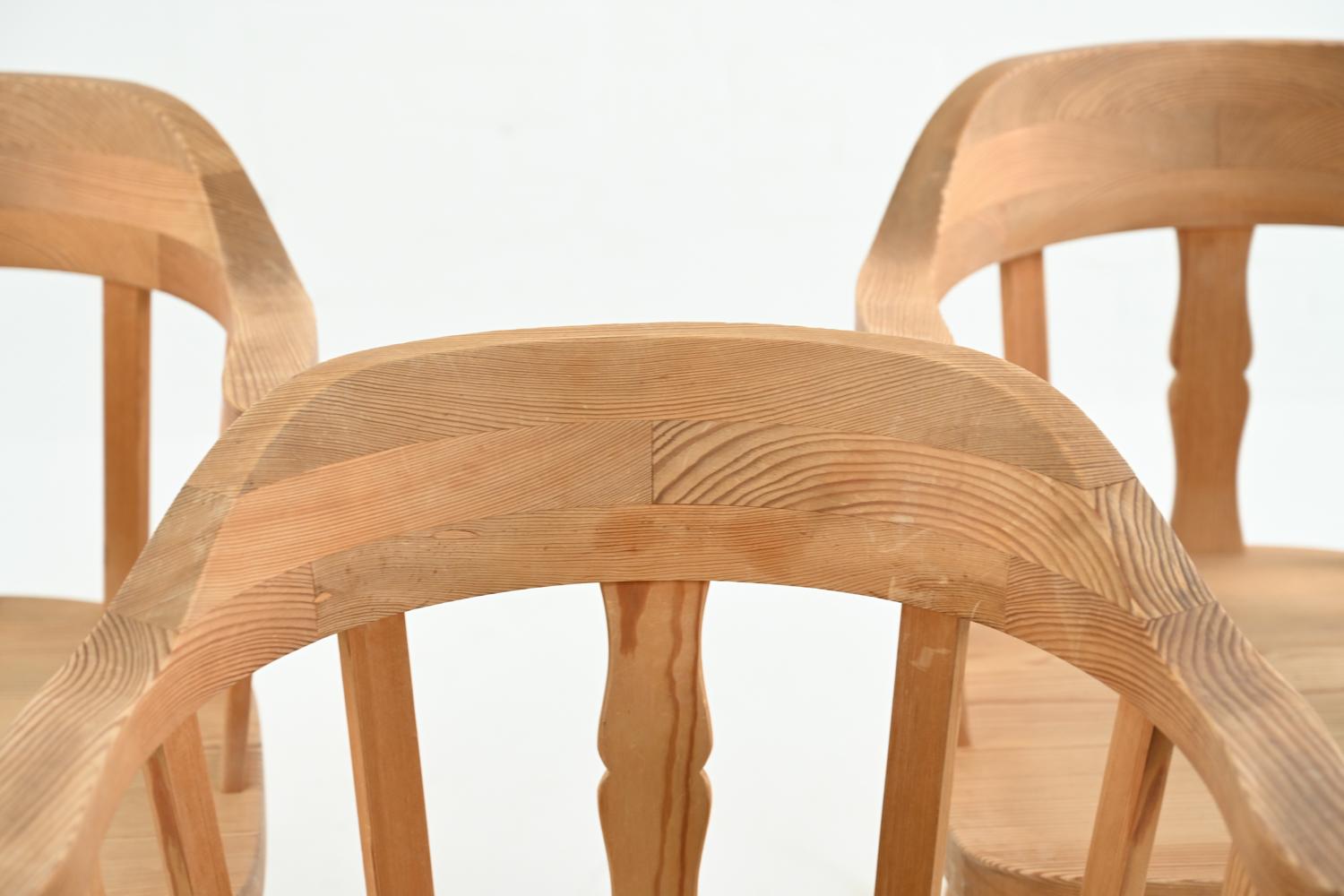 Krogenæs Møbler Norwegian Modern Table & Three Chairs In Good Condition In Norwalk, CT