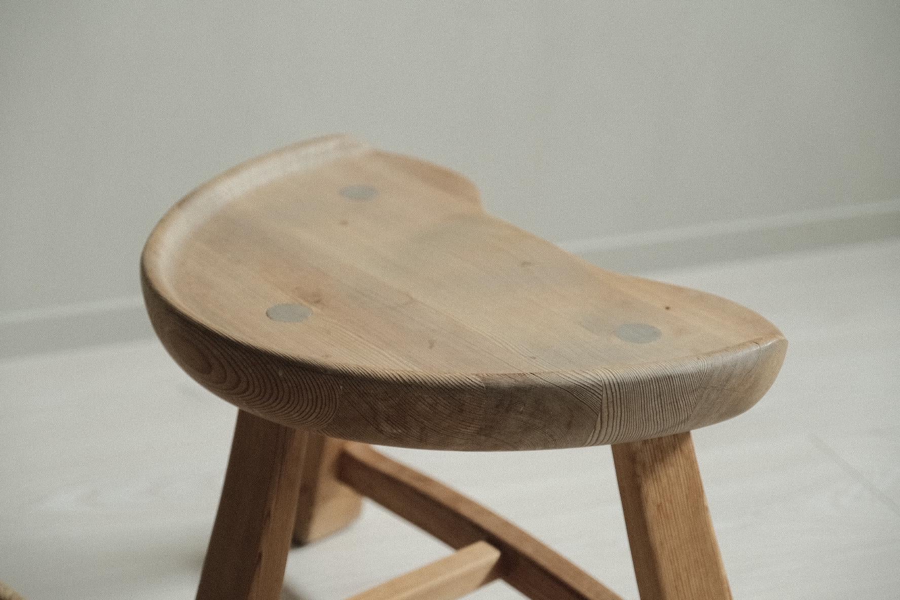 Krogenæs Møbler, Three Legged Stool, 