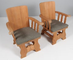 Krogenæs Paar Loungesessel / Sessel aus massivem Kiefernholz und Boucle