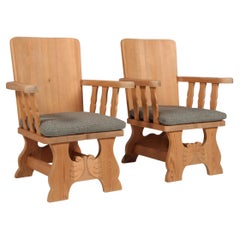 Retro Krogenæs pair of lounge chairs / arm chairs in solid pine and boucle