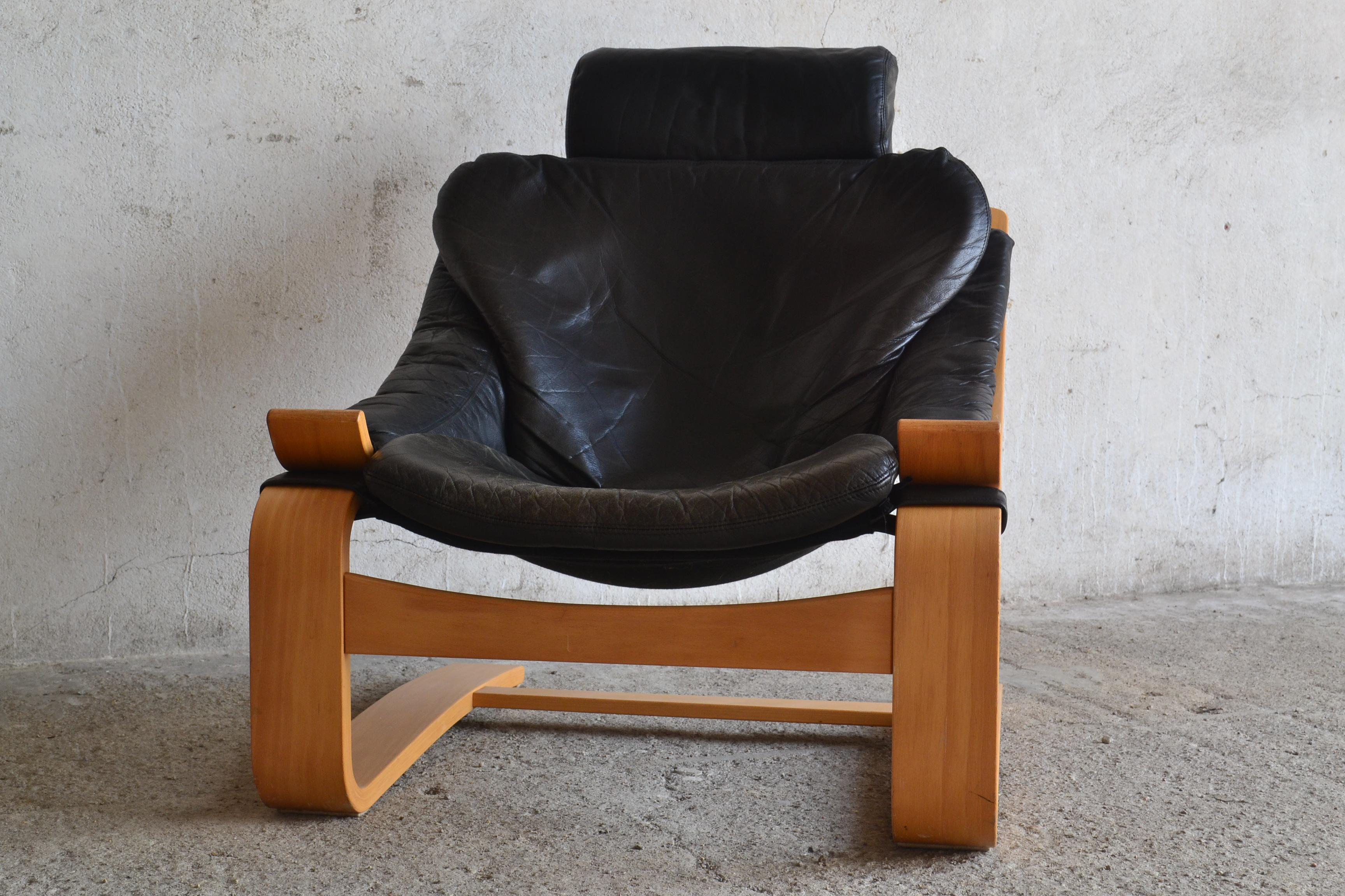 This Kroken leather armchair was designed by Ake Fribyter for Nelo in the 1970s. It is in original condition.