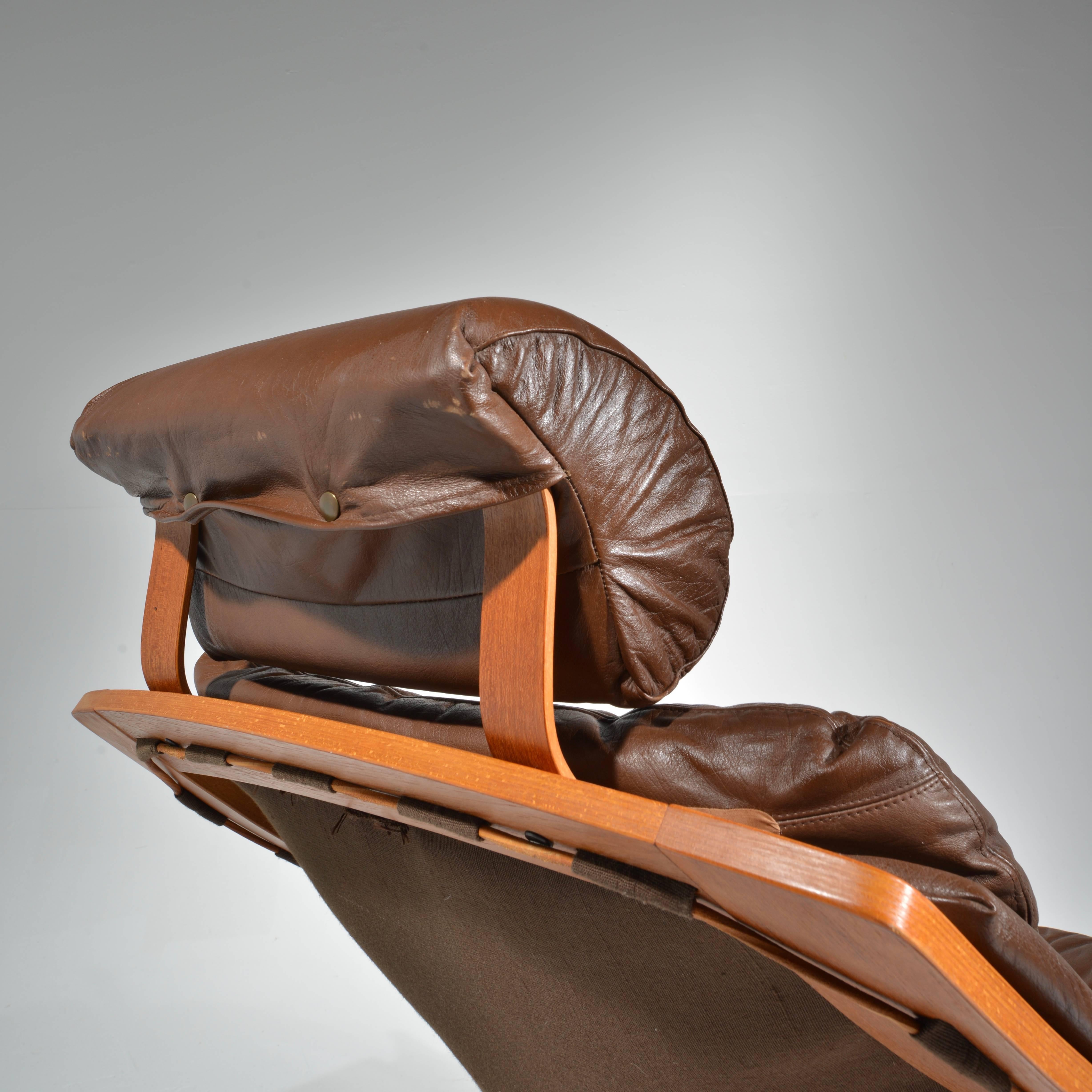 Kroken Teak and Leather Lounge Chair and Stool by Ake Fribytter for Nelo, Sweden 3