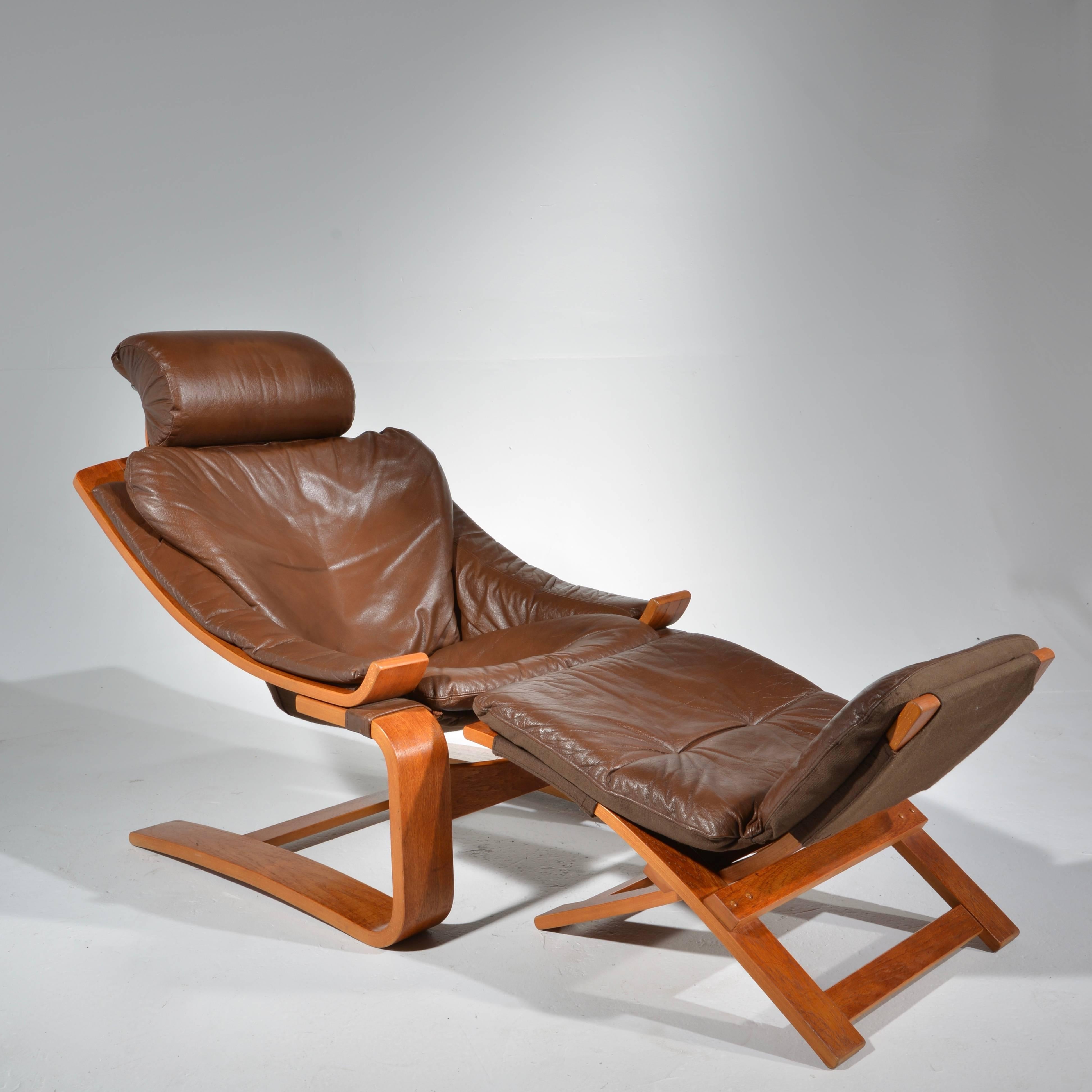 This Kroken lounge chair was designed in 1974 by Ake Fribytter for Nelo, Sweden. This piece is in original condition.


    