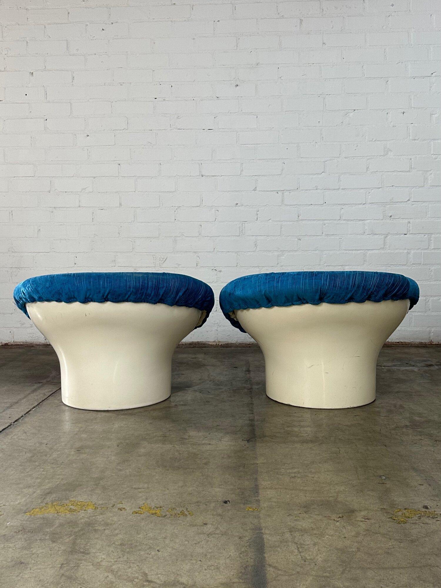 Krokus Style Lounge Stühle - Paar im Angebot 2