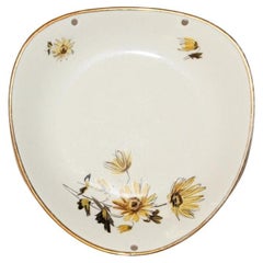 Assiette triangulaire vintage Kronester Bavaria peinte à la main Allemagne