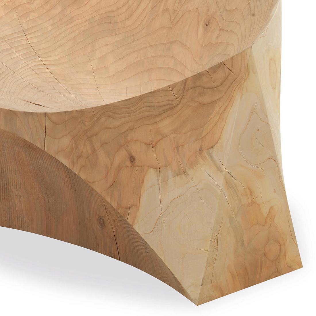 italien Fauteuil Kruger en bois de cèdre massif en vente
