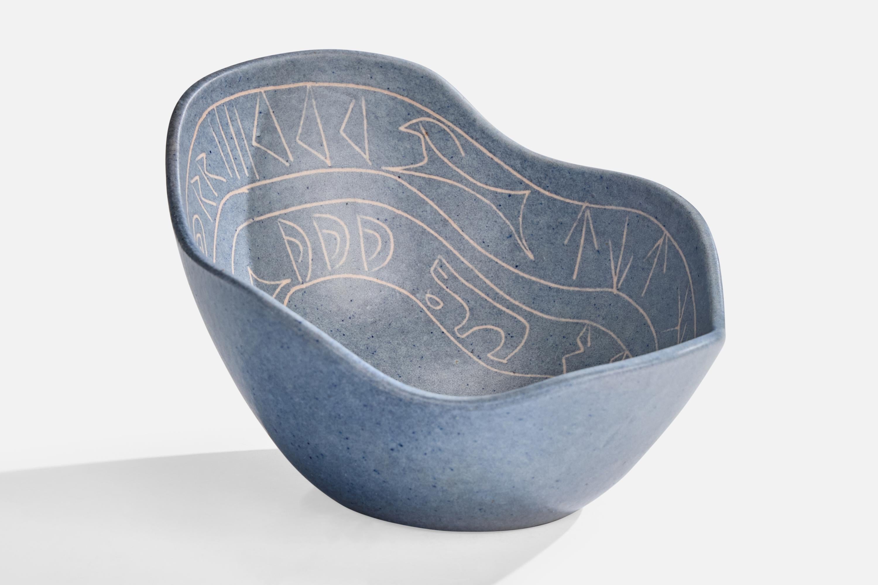 Mid-Century Modern Krukmakaren i Ystad, Bowl, Ceramic, Sweden, 1950s For Sale
