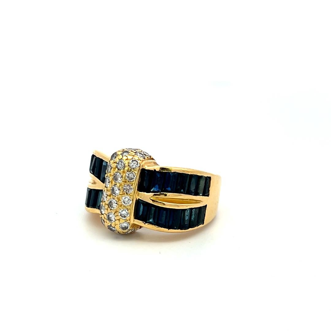 Anello da cocktail Krypell con zaffiro da 1,50 carati e diamante rotondo da 0,66 carati 18K YG in vendita 1