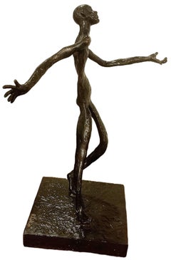 Rampenfigur - Musui, Bronzeskulptur eines modernen indischen Künstlers "Auf Lager".