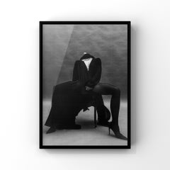 Fotografía en blanco y negro titulada «Angel», de 39" x 31", en una edición limitada de 7 ejemplares, de Kseniya Vashchenko
