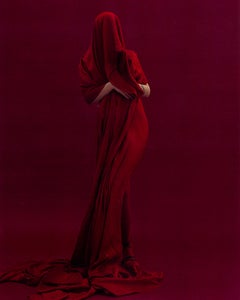 Fotografia "Profondo rosso" 29,5" x 24" in edizione di 15 di Kseniya Vashchenko