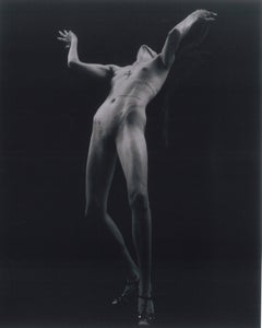 „Vaiora“ – Aktfoto, 49" x 39", in einer limitierten Auflage von 3 Exemplaren von Kseniya Vashchenko