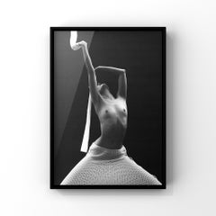 Fotografia "Viki" 29,5" x 24" in edizione di 15 di Kseniya Vashchenko