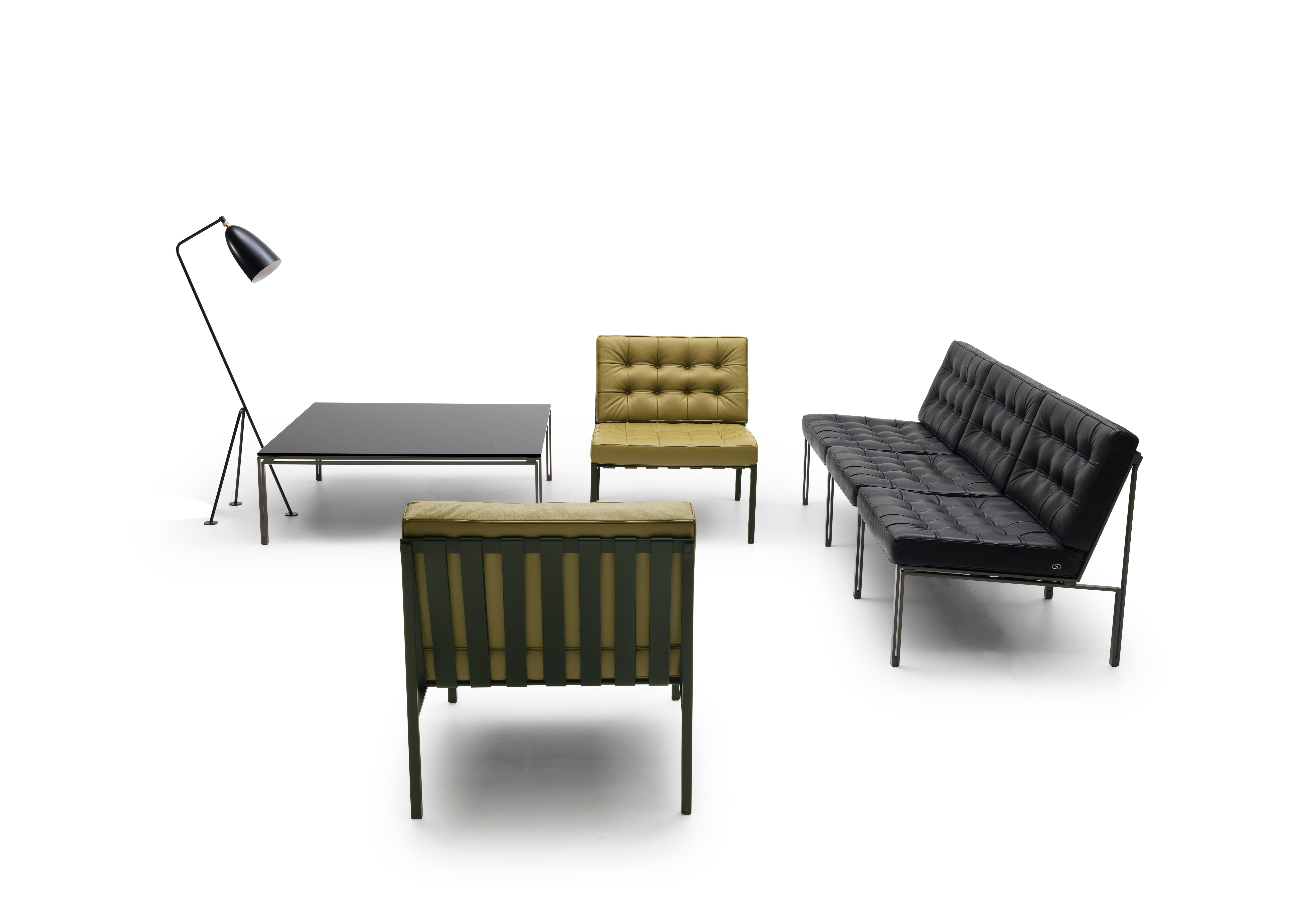 KT-221 Bauhaus Dreisitzer-Sofa aus getuftetem Naturleder und Metall von De Sede (Moderne) im Angebot