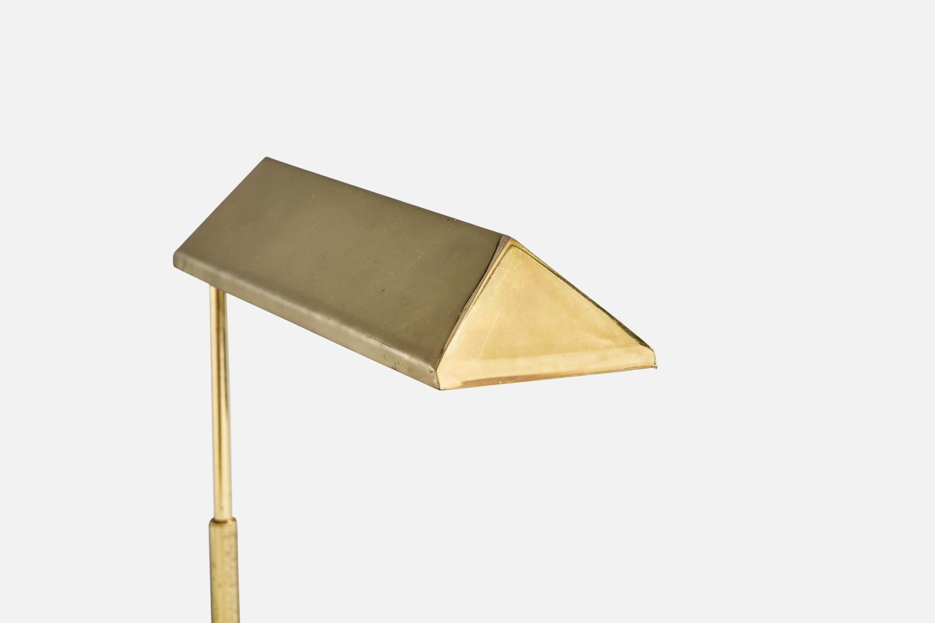 KT Valaisin, Table Lamps, Brass, Finland, 1970s In Good Condition For Sale In High Point, NC