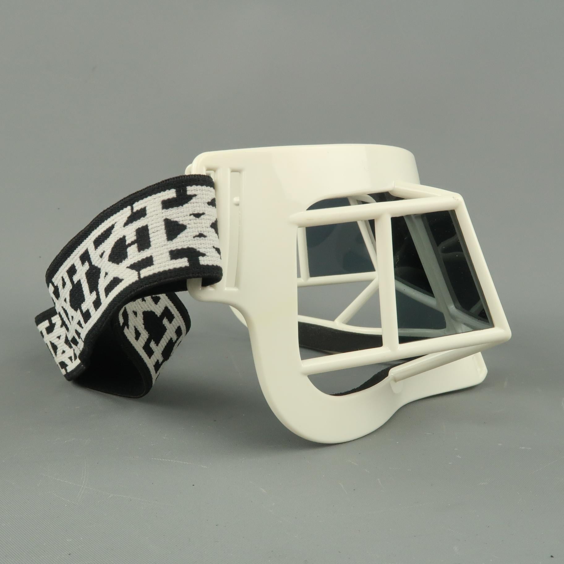 Gray KTZ by Linda Farrow White Geometric Mask Goggle Sunglasses