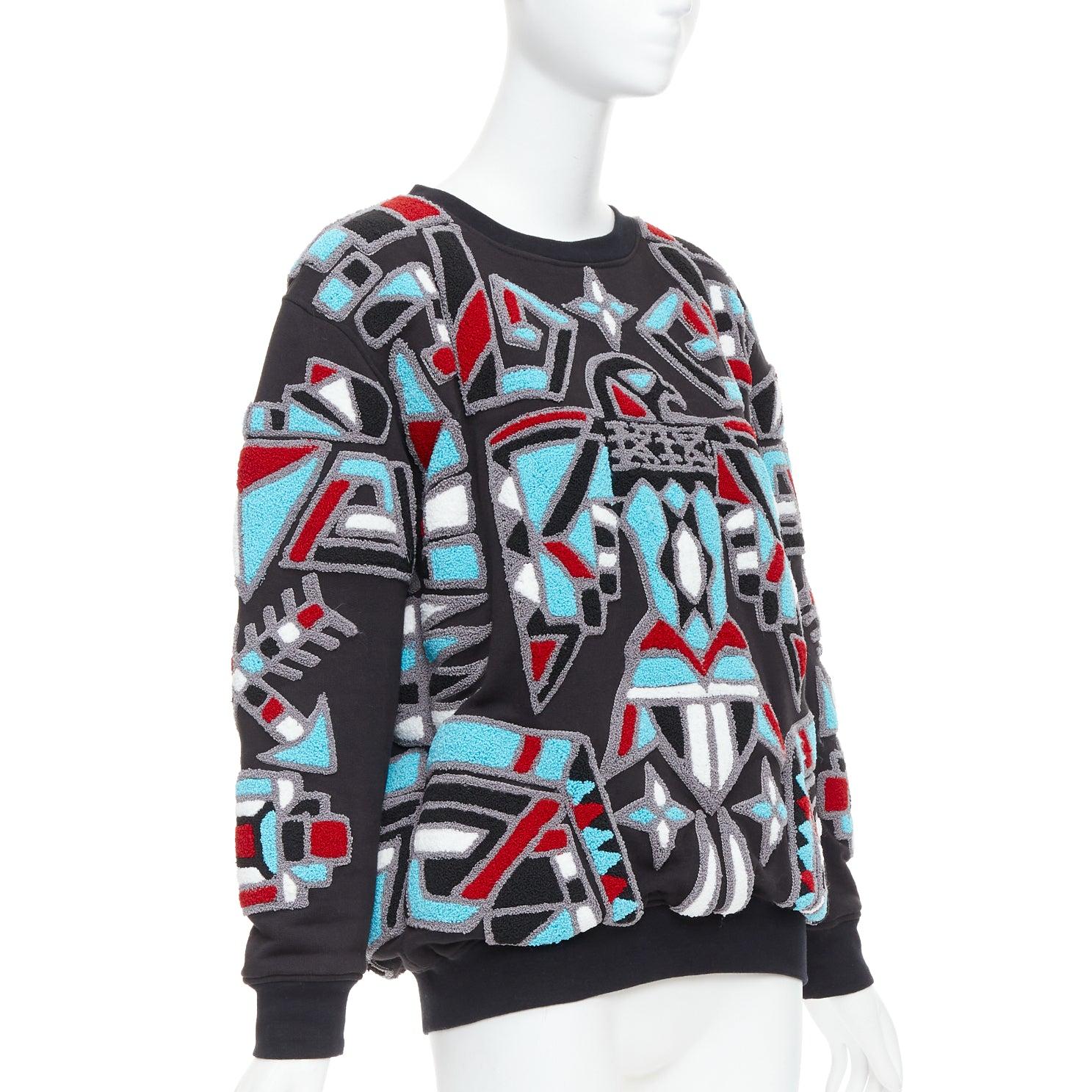 Noir KTZ Pull à motif géométrique touffeté d'aigle métallique en vente
