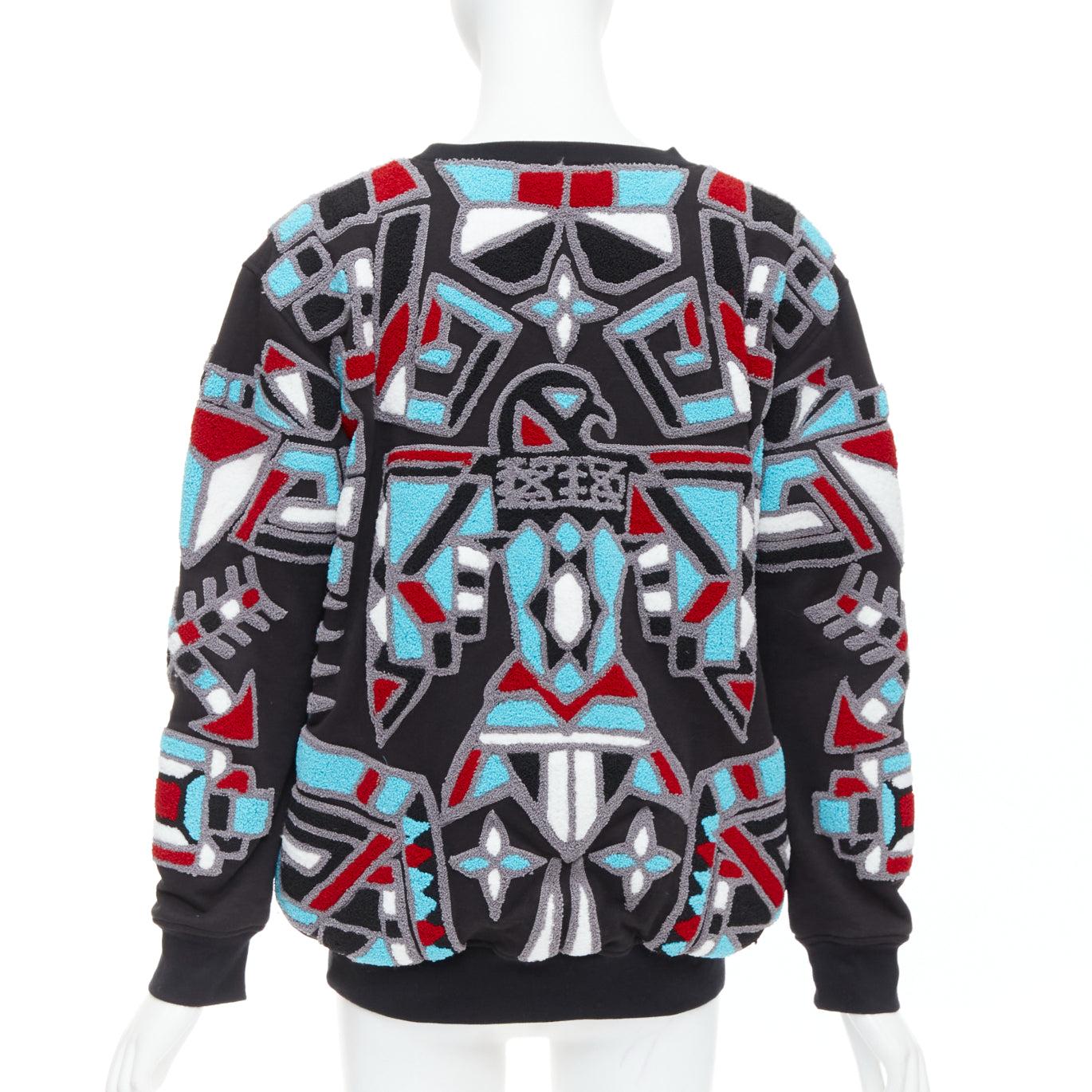 KTZ Pull à motif géométrique touffeté d'aigle métallique Pour femmes en vente