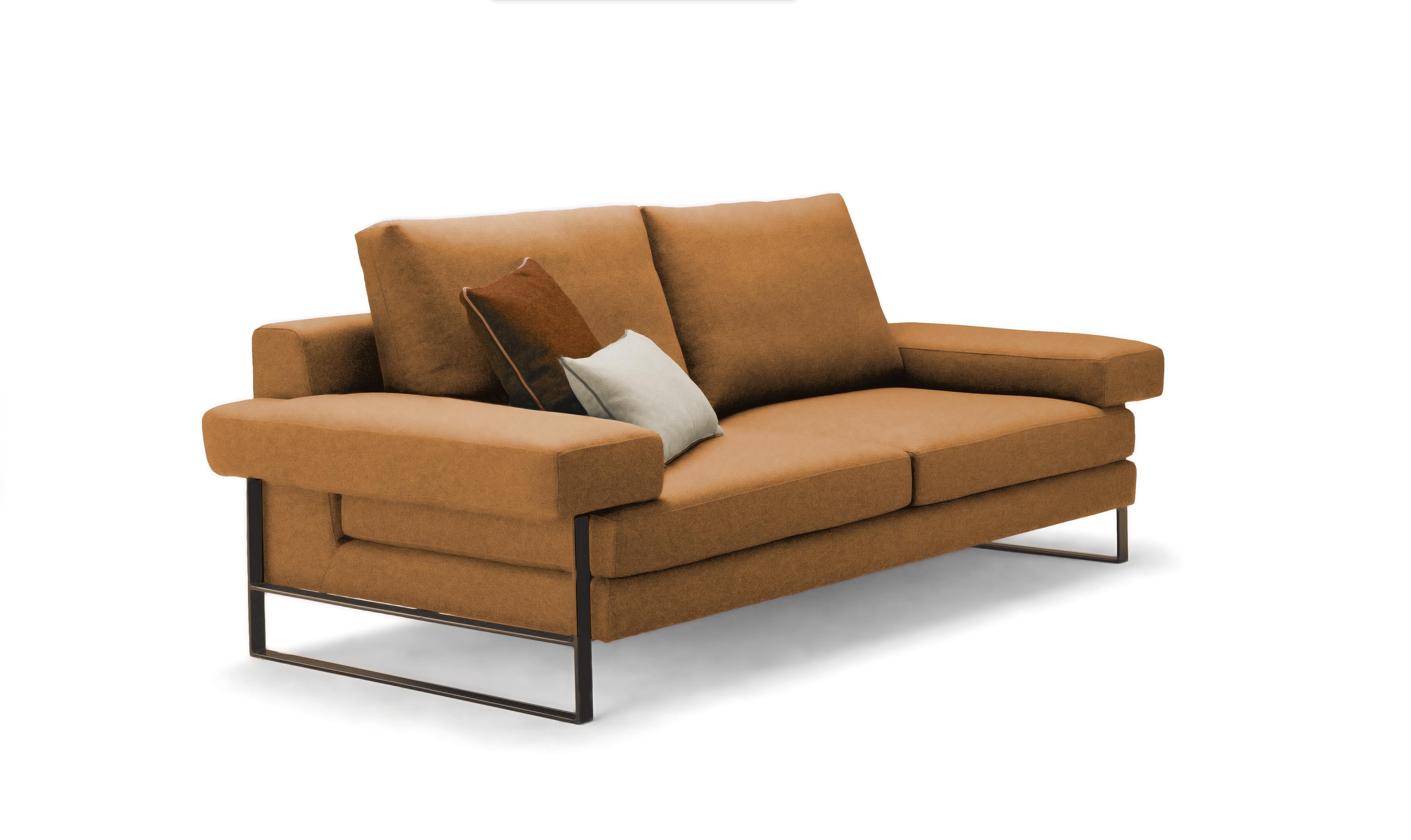Lacquered Kuadra Sofa 3-Seat For Sale