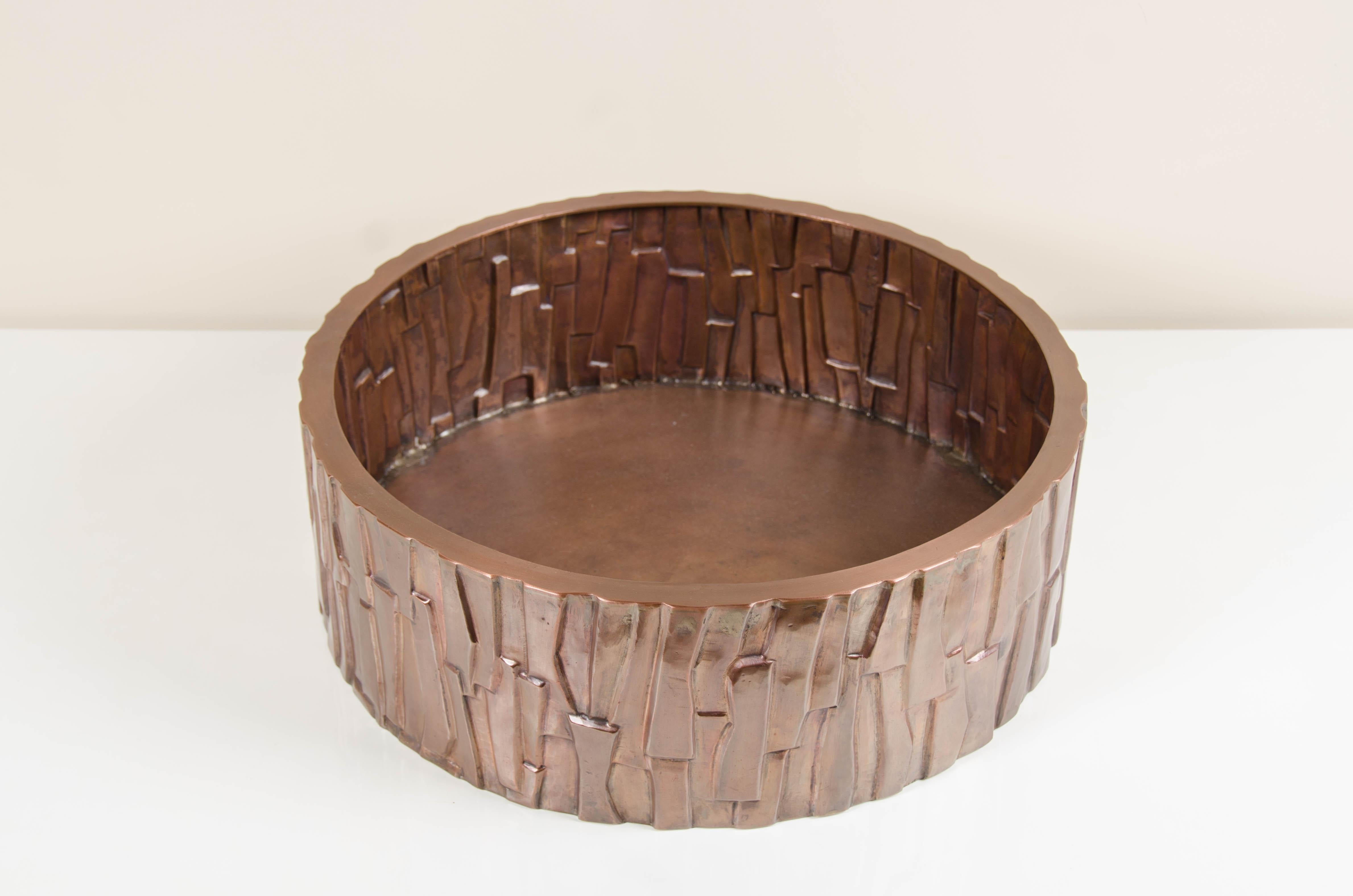 Kuai Design Low Cachepot, Copper by Robert Kuo, Hand Repoussé, Limited Edition In New Condition For Sale In Los Angeles, CA