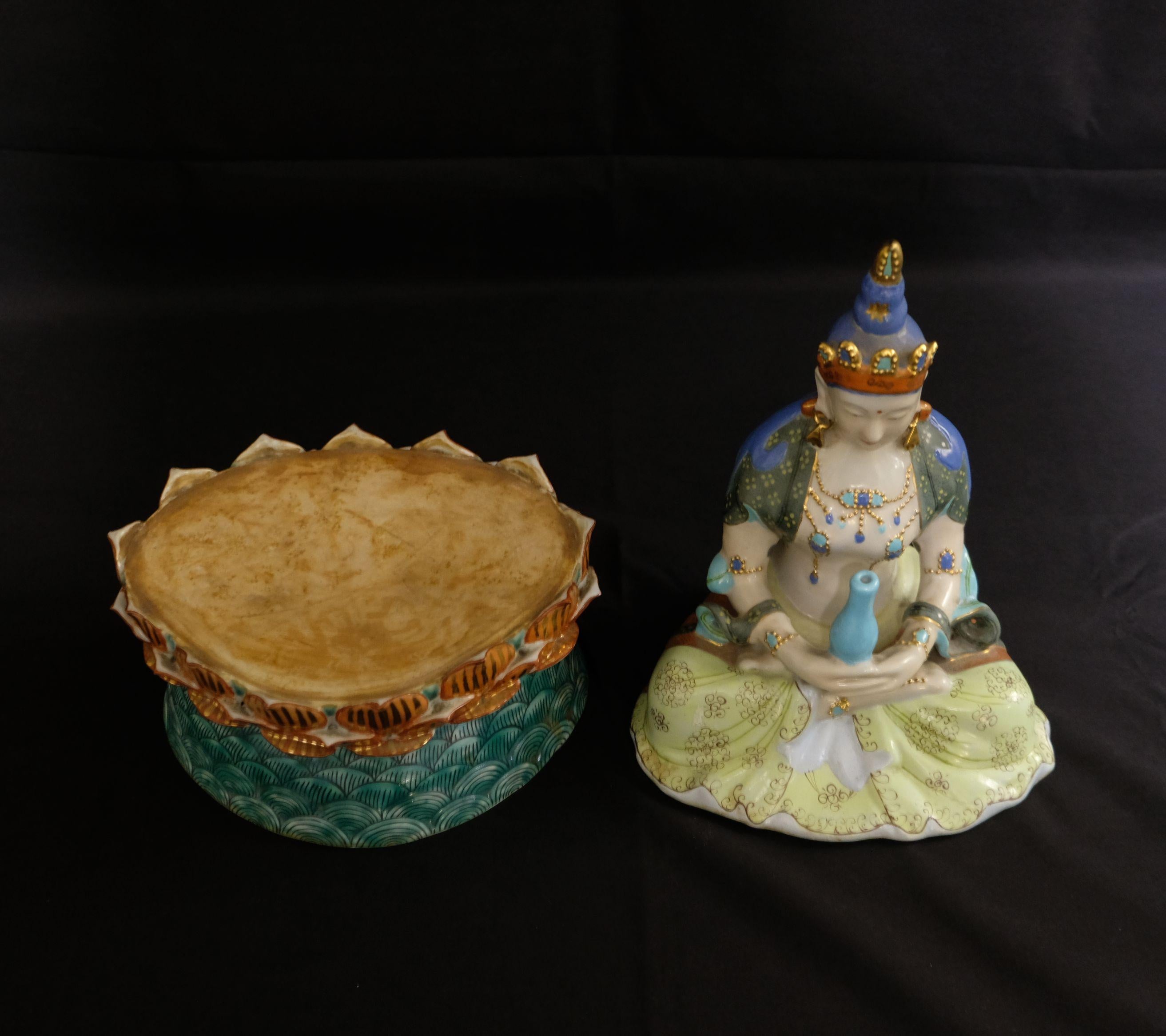 Kuan Yin Seated on a Lotus Base, Porcelain Figure of Mid 20th Century For Sale 6