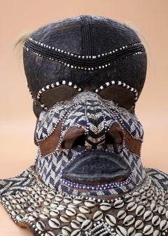 Kuba Bwoom Mask