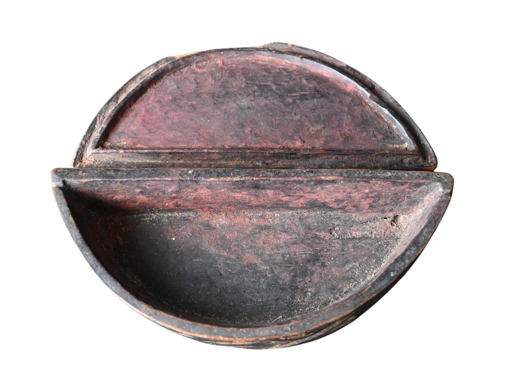 20th Century Kuba tribal Tukula Box – Early 1900s, D.R. Congo For Sale