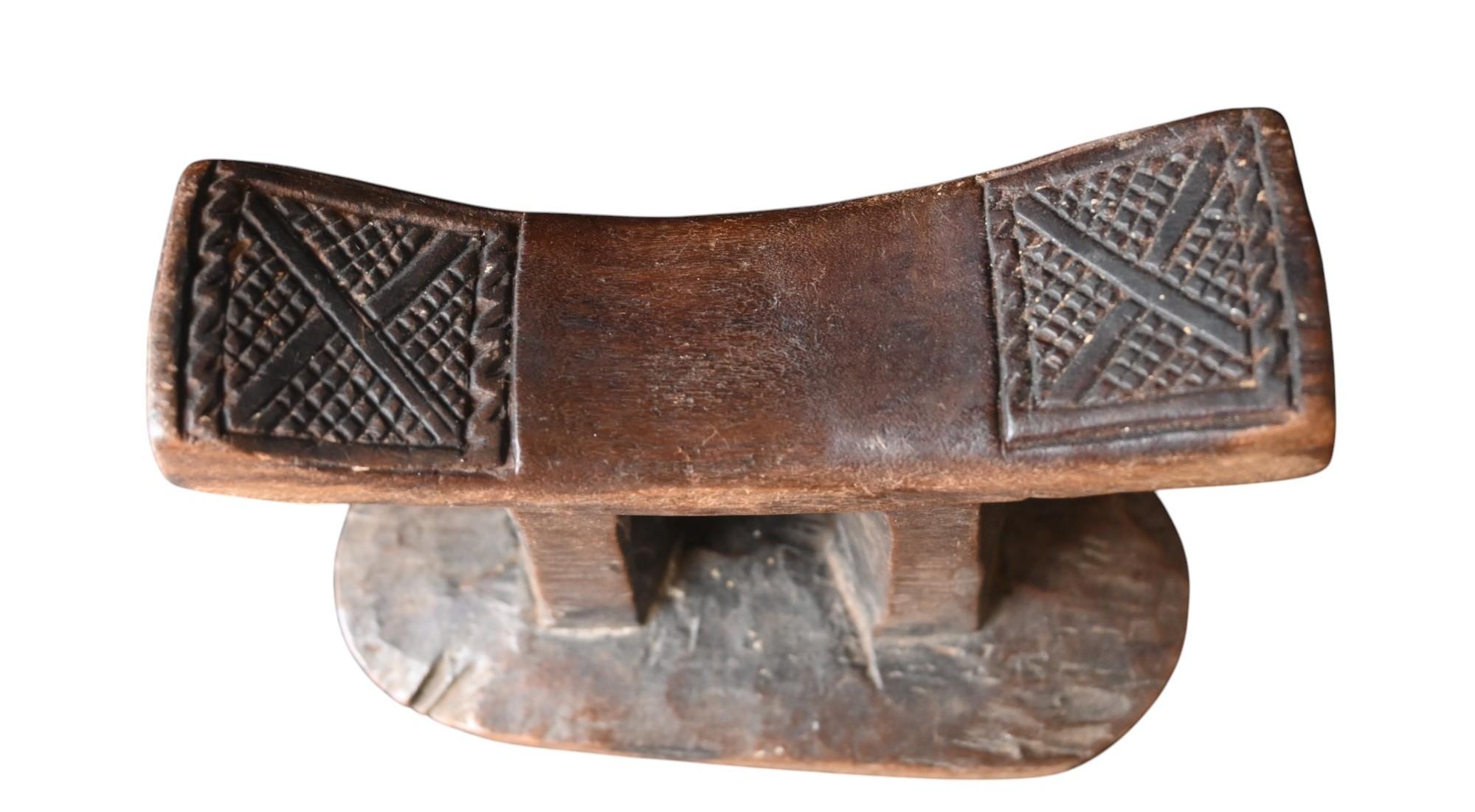 Tribal Appui-nuque Kuba en bois (début du 20e siècle) Dr Congo en vente