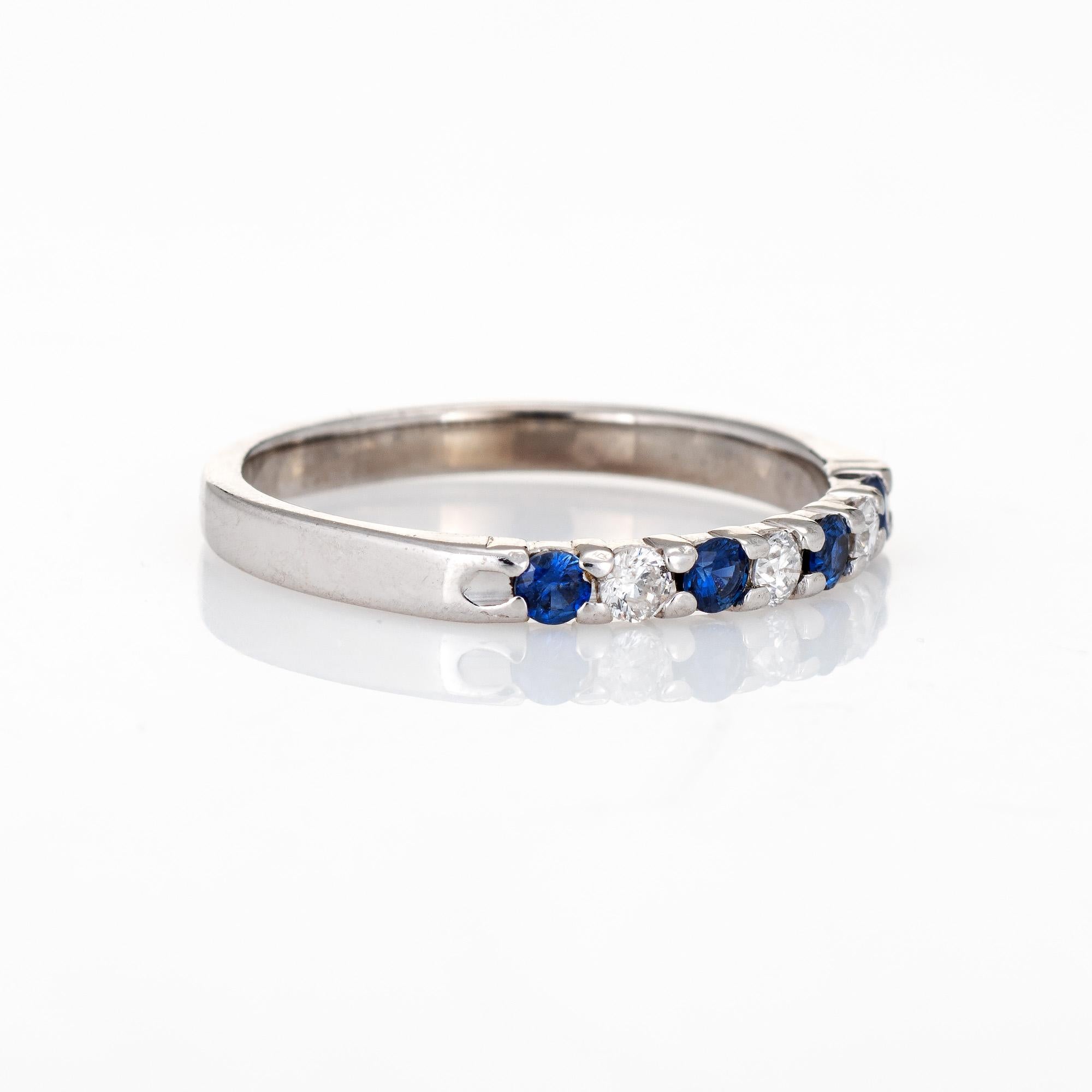 Kuber Diamond Sapphire Band Estate 10 Karat Gold Ring Feiner Schmuck Stacking (Rundschliff)