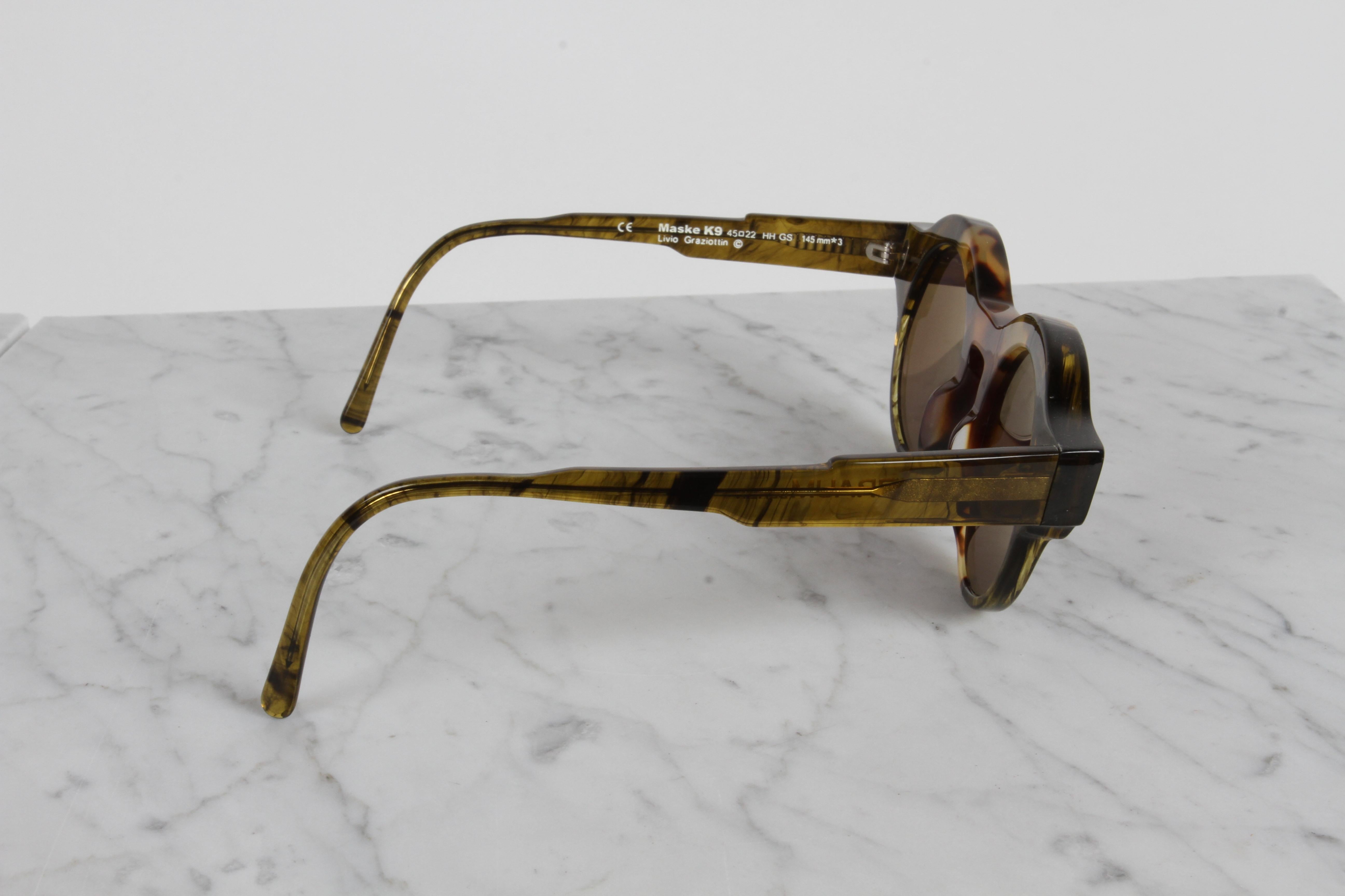 Contemporary Kuboraum - Maske K9 HHGS - 145mm Handmade Tortoise Frame Sunglasses Gray Lenses For Sale