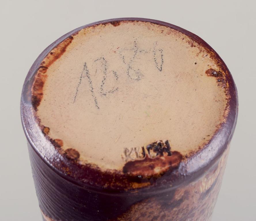 Ceramica Kuch Keramik, Germania. Vaso in ceramica.  Forma sottile con collo corto.  1980s in vendita