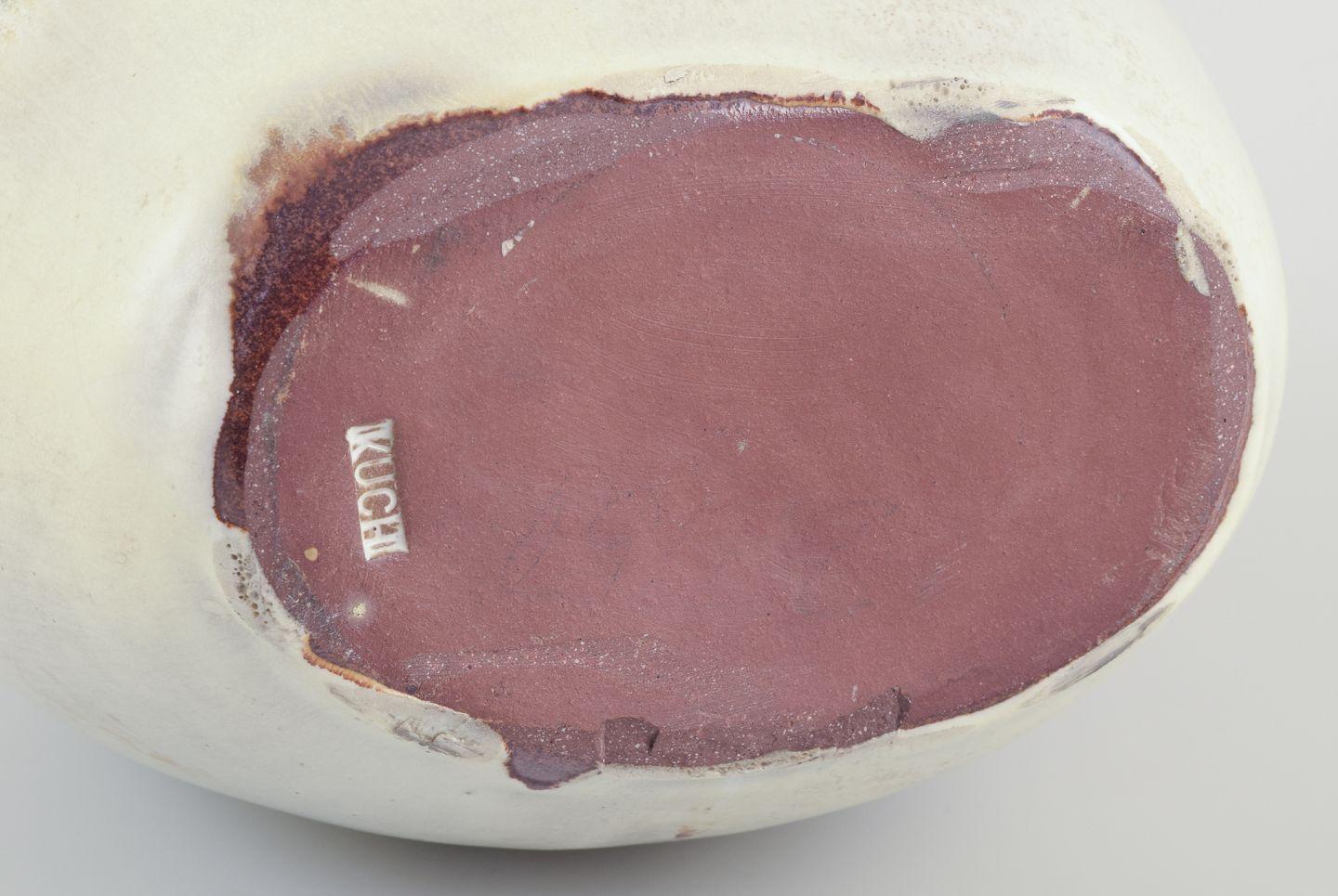 Metà XX secolo Kuch Keramik, Germania Grande vaso in ceramica. Argilla Chamotte. 1960s in vendita