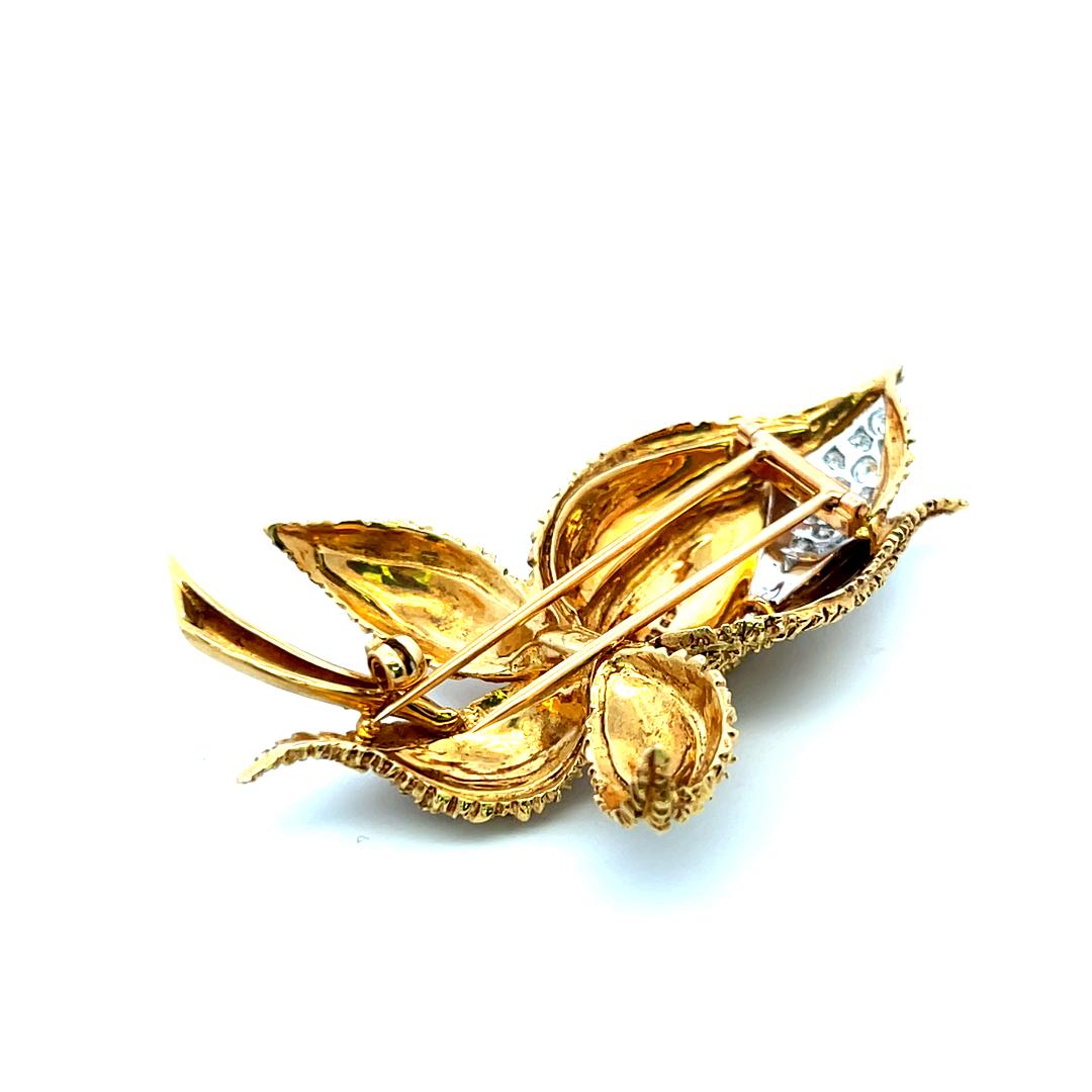 Kucninsky Broche de oro amarillo de 18 quilates con diamante brillante redondo de 0,45 quilates en venta 6