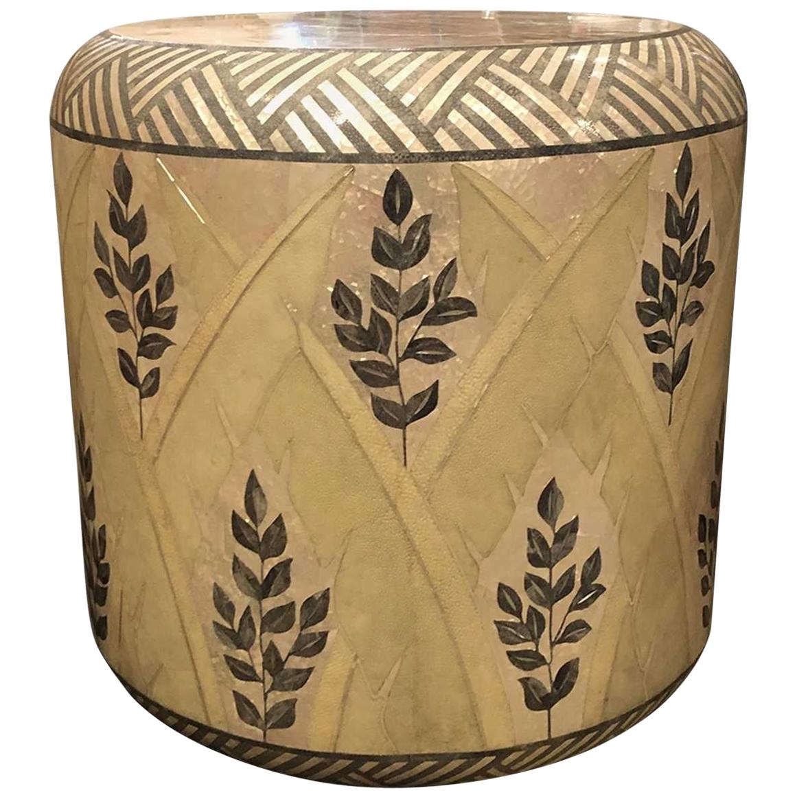 Kudo Collection Round Palm Leaf Table For Sale