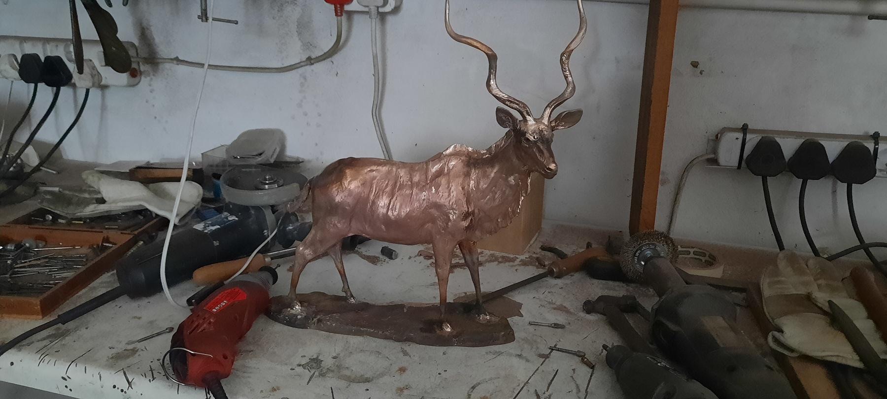 XXI secolo e contemporaneo Toro Kudu - Scultura di antilope in bronzo in vendita