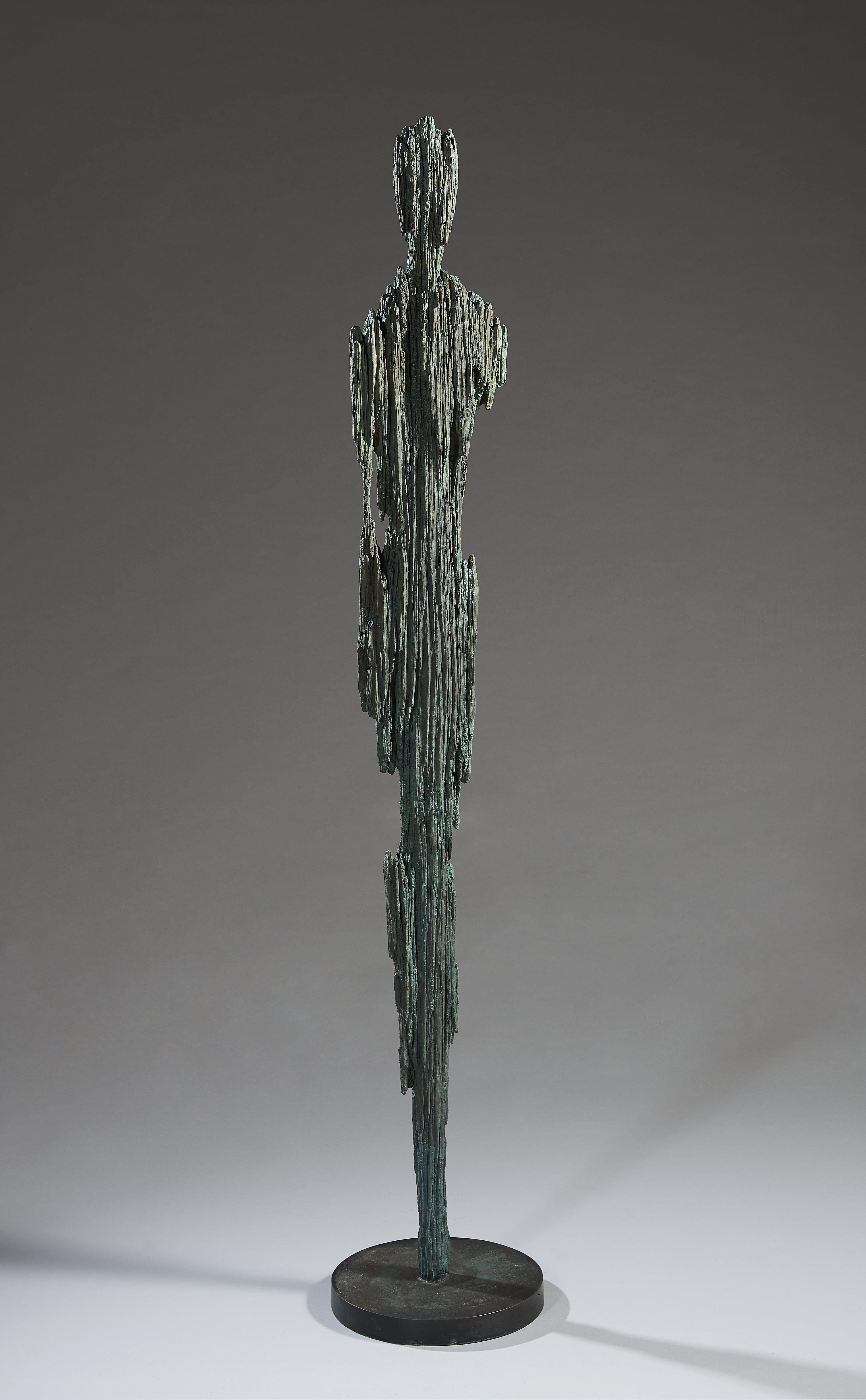 "Discovery 2017-1" par Kug Kyung Oh
Moyen : Bronze
Edition : 3 de 6
Dimensions : 29 x 29 x 155 cm / 11.4 x 11.4 x 61 in : 29 x 29 x 155 cm / 11.4 x 11.4 x 61 in
Année : 2011
"Discovery 2017-1" de Kug Kyung Oh se présente comme un témoignage du