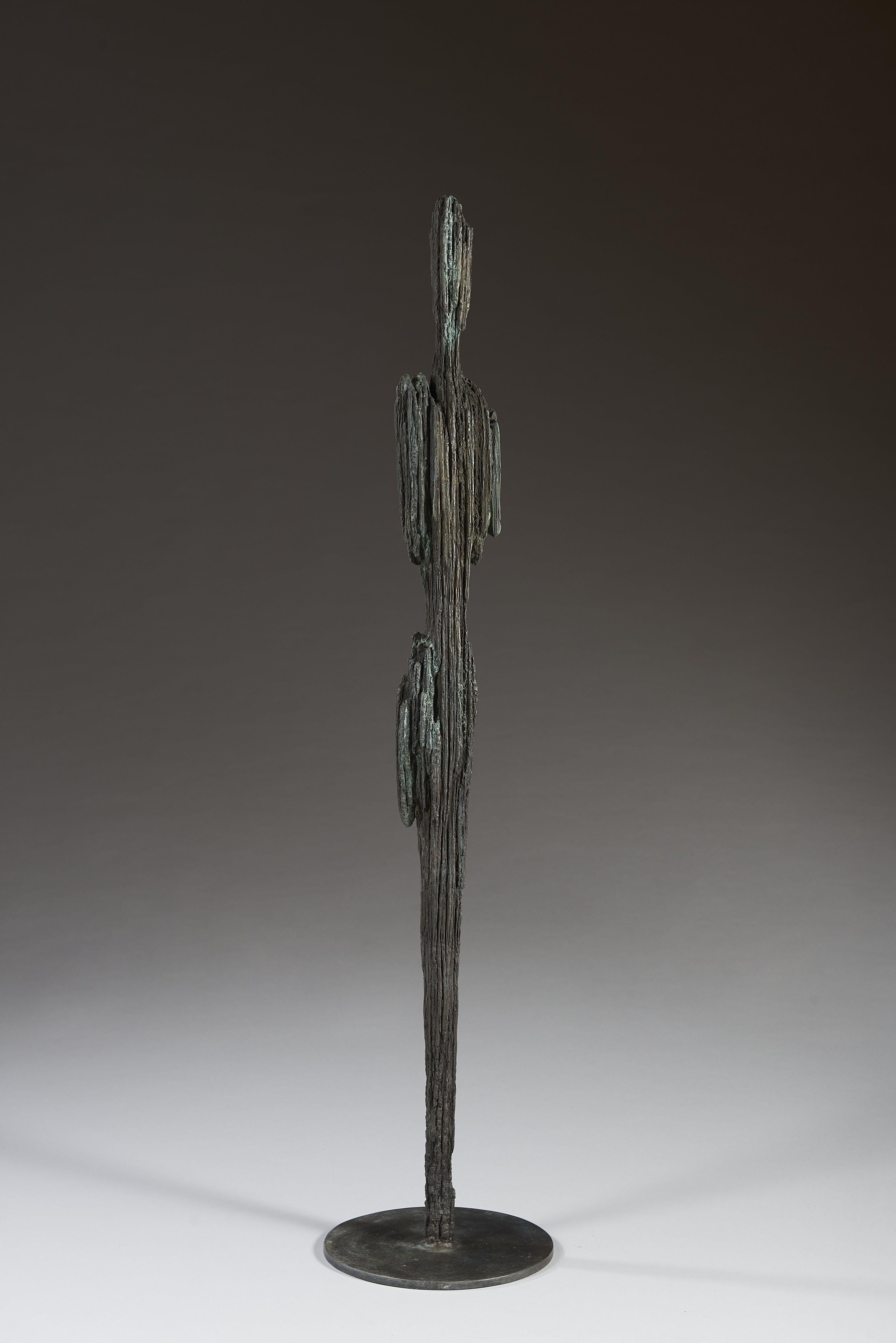 "Discovery 2018-3" by Kug Kyung Oh
Medium: Bronze
Edition: 2 of 6
Dimensions: 19.5 x 19.5 x 89 cm / 7.7 x 7.7 x 35 in
Year: 2018
"Discovery 2018-3" by Kug Kyung Oh is a profound meditation on form, material, and the passage of time. The sculpture