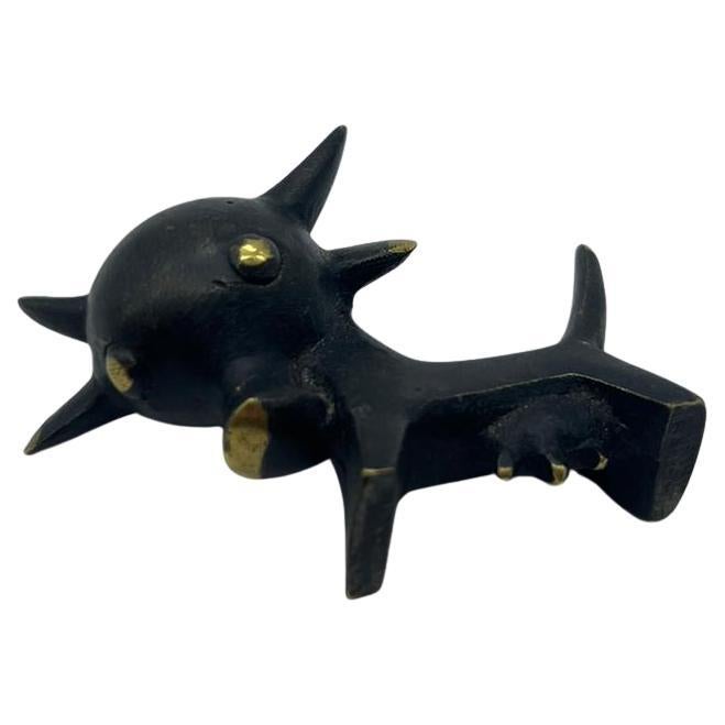 Ottone Kuhzahnstocherhalter von Walter Bosse, Herta Baller, Messing, 1950 ca. in vendita