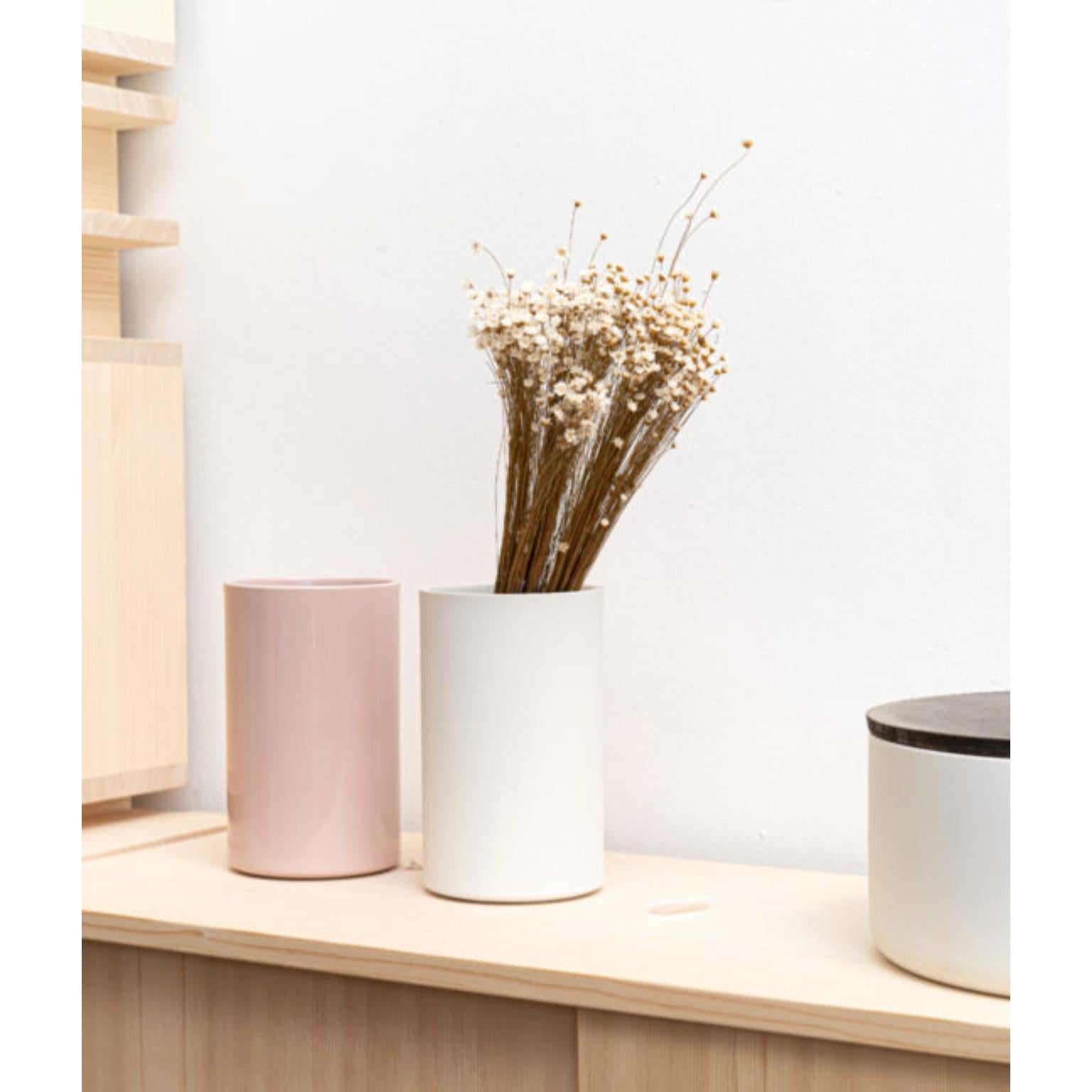 Vinoteca y jarrón Kula de porcelana esmaltada rosa oscuro by Frau Caze Siglo XXI y contemporáneo en venta