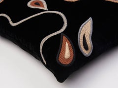 Kulikovo Handbesticktes Kissenbezug aus schwarzem Samt