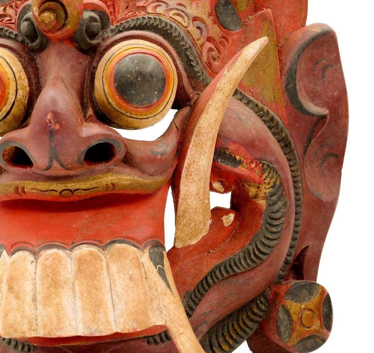 These Kumba Karna Masks are tribal decorative objects realized in the Indonesian island of Bali, during the second half of the 20th century.

Dimensions: cm 19 x 20.

Traditional Indonesian masks made in wood.

These masks represent animals