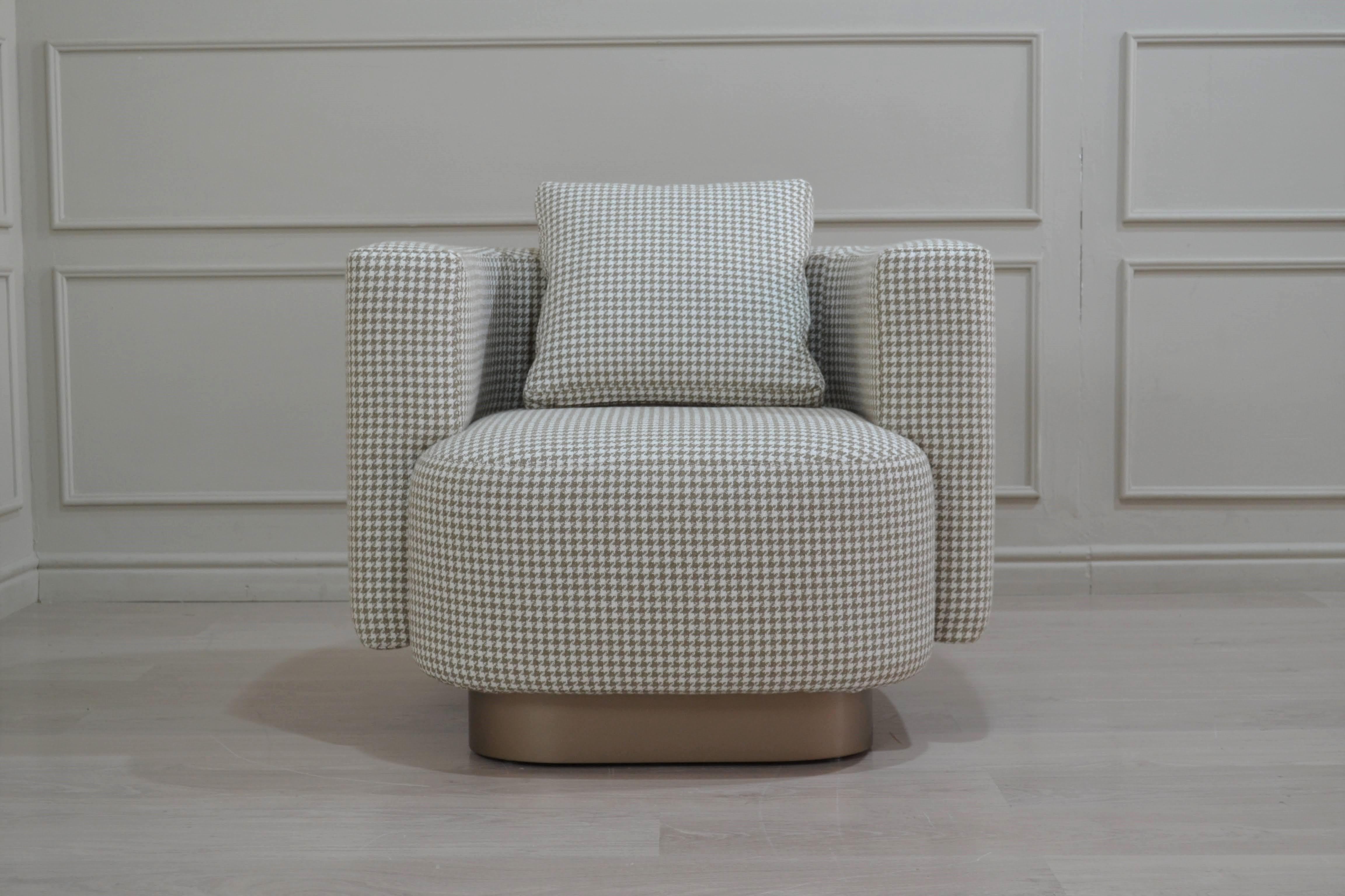 Italian Contemporary Lounge Upholstered Armchair in Gingham Pattern Fabric  For Sale 4