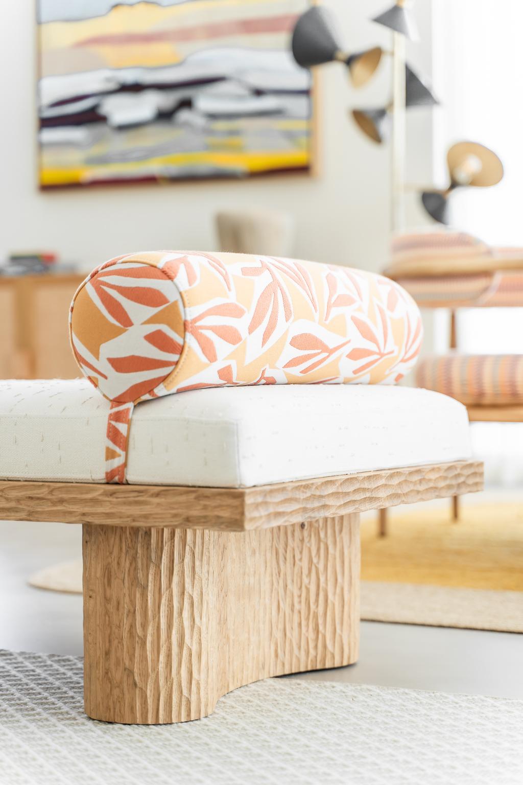 Kumo Stool – Solid Oak Sculpted Stool with Premium Upholstery and Contrasting Pillow Detail

Blending artisanal craftsmanship with refined design, the “Kumo” stool is a striking piece that balances strength and softness. Hand-carved from solid oak,