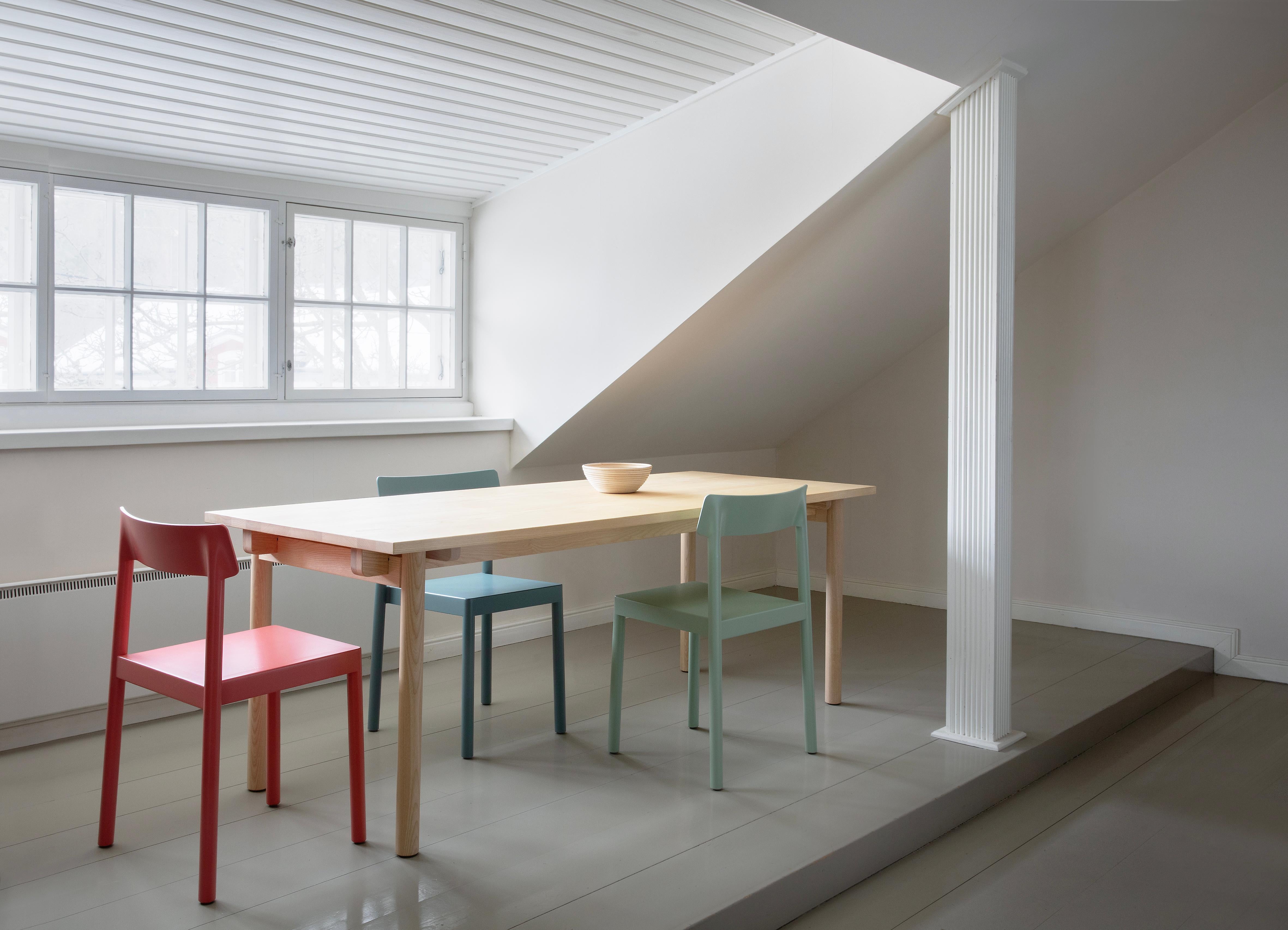 Silla apilable de abedul Kumu de Pekka Koivikko en venta 3