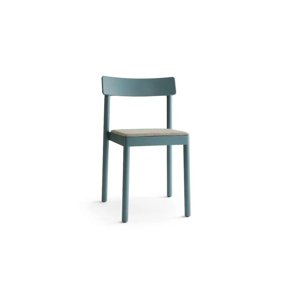 Silla apilable de abedul Kumu de Pekka Koivikko en Nuevo estado para la venta en Fiskars, FI