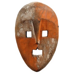 Kumu Wood Maske Orange/Verblichen Weiß Quadrant oder Maniema Region DRC Kongo Afrika