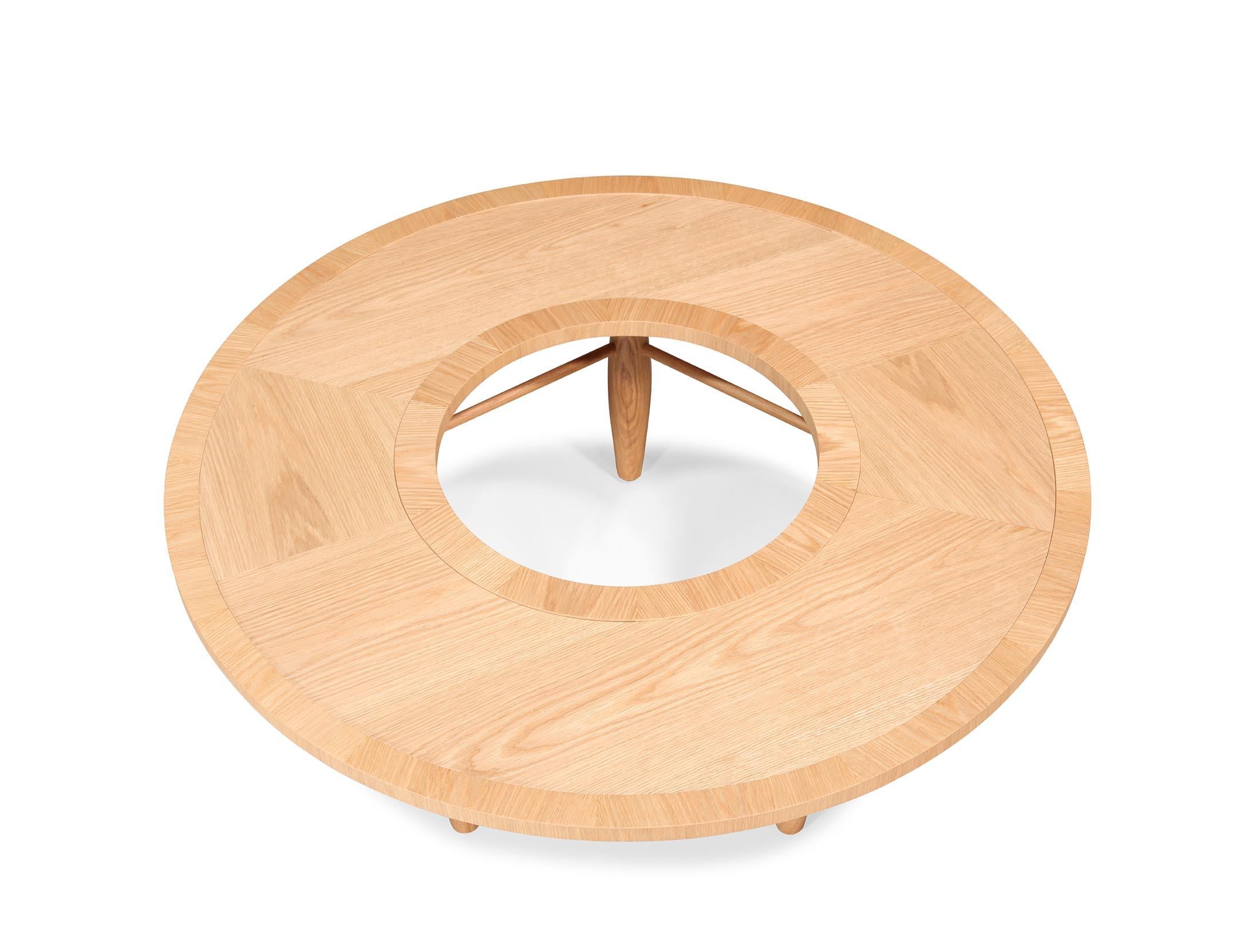 Portuguese Kun Center Table - Round Oak Coffee Table with Nature-Inspired Curved Design For Sale