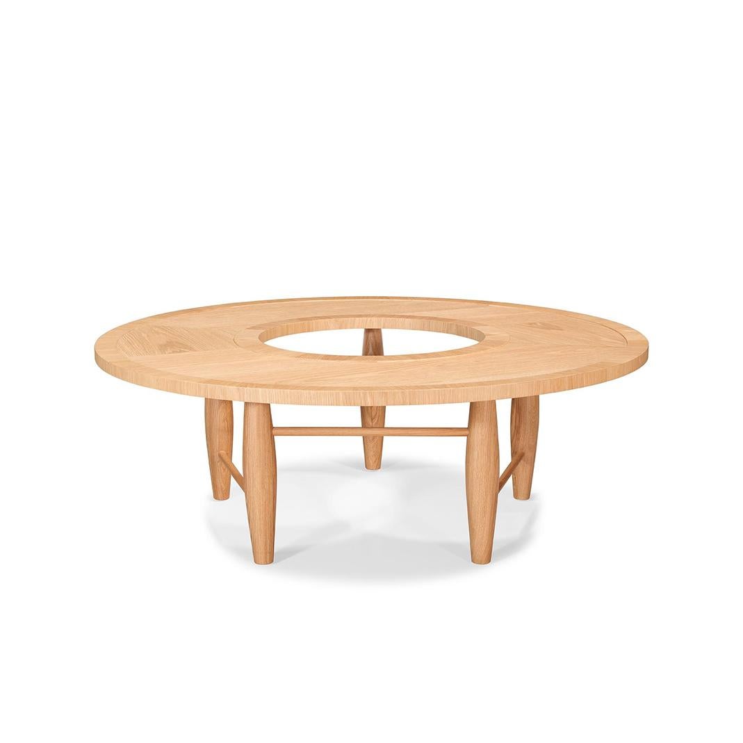 Veneer Kun Center Table - Round Oak Coffee Table with Nature-Inspired Curved Design For Sale