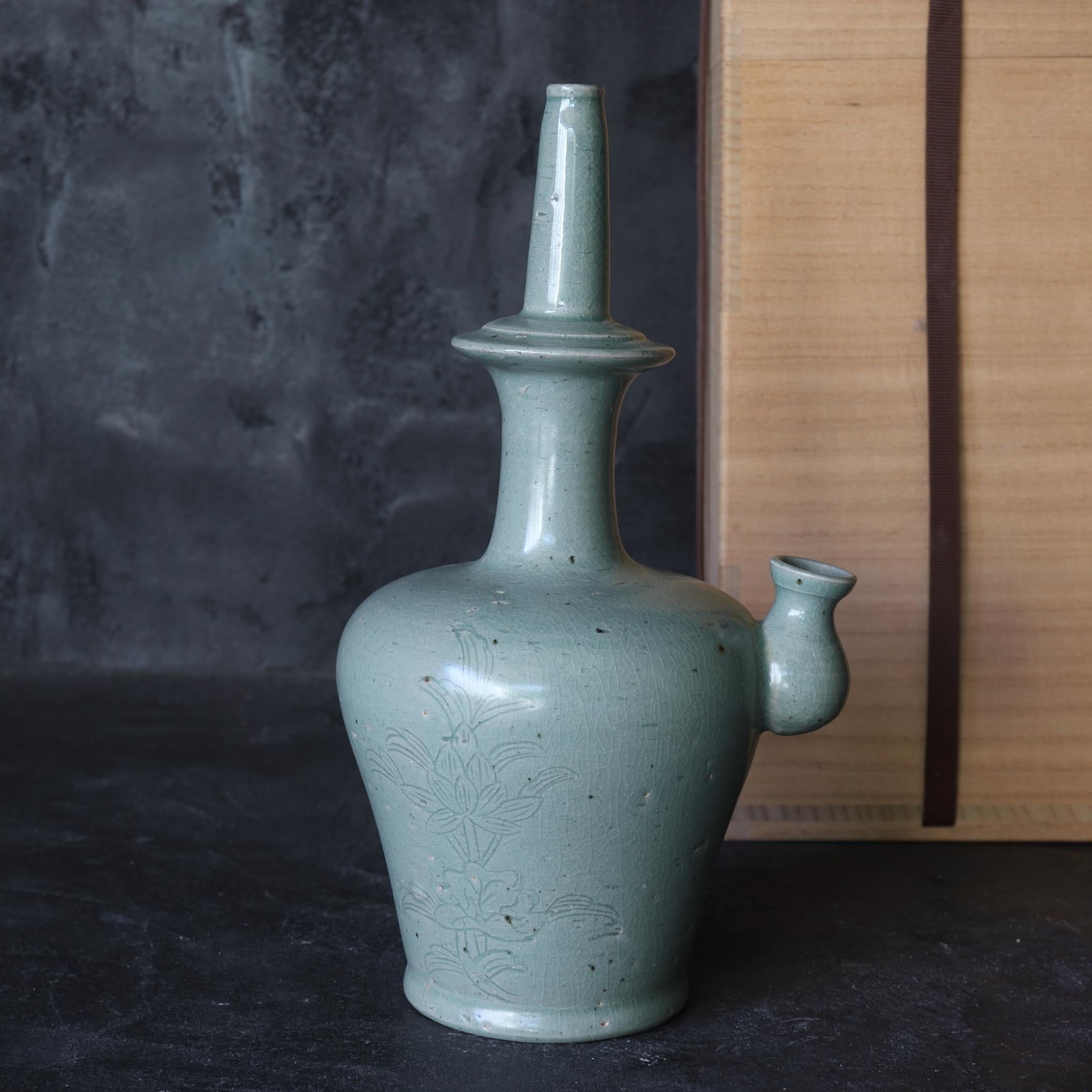 Ceramic Kundika Bottle Celadon with Incised Flower / 12th Century / Korean Antique For Sale