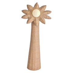 Lampada da terra Kuni in metallo e fibra Chuspata di Joyful Objects Yes!
